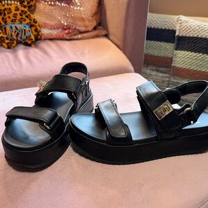 Steve Madden Black Platform Sandals with Buckle Details